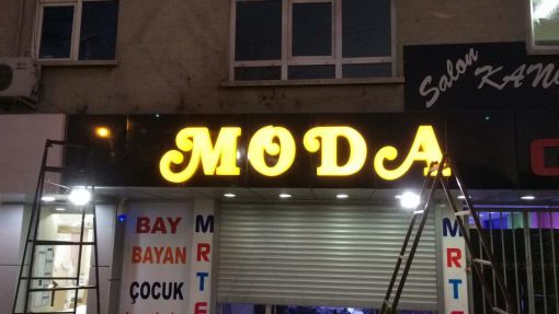  moda ğiyim mağazası