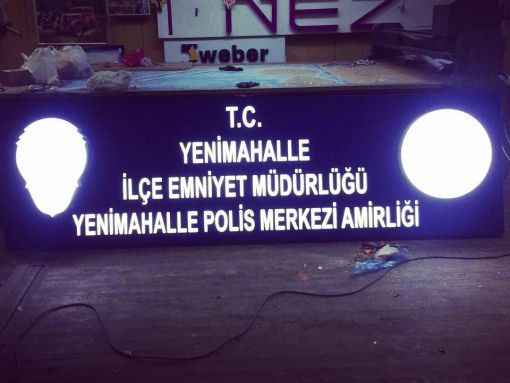  t.c. yenimahalle ilçe polis karakolu tabelası